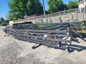 1/3 konstrukcji dachowej hali krytej płytą dwuwarstwową 