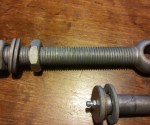 Zawias do bramy z śrubą oczkową i trzpieniem