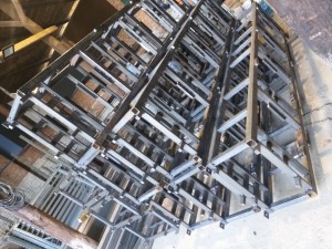 seria ram czekających na pisakowanie i malowanie proszkowe