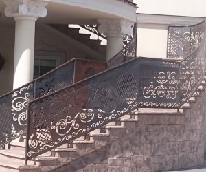 Przykładowe wzory oraz możliwości zastosowania nowosczenych paneli ogrodzeniowych wykonanych z blacy cynkowanej ogniowo i malowanych proszkowo.