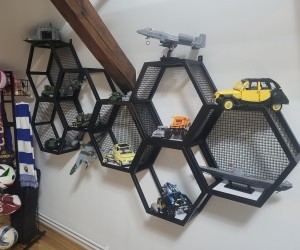 regał wiszący - malowany proszkowo